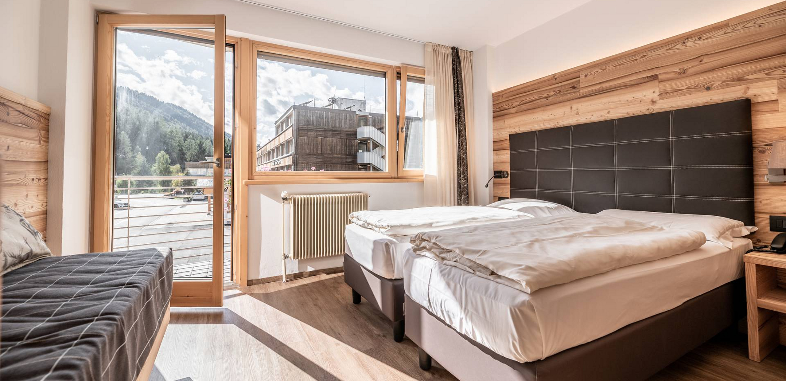 Double room with balcony, Mezzana, Trentino Double room with balcony, Mezzana, Trentino